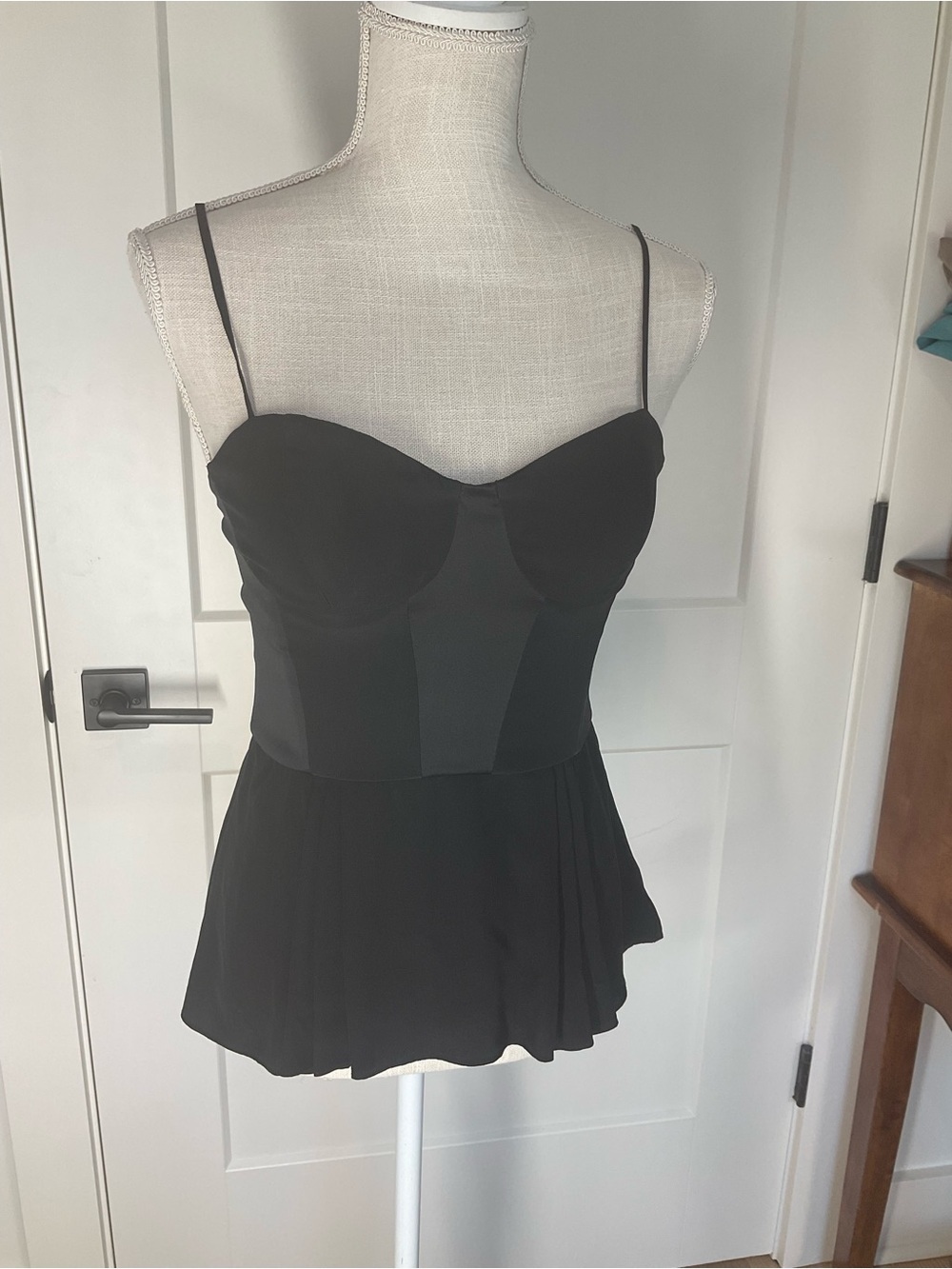 Elizabeth and James Black Silk Peplum Cami Top Size 4 Bustier Corset Style